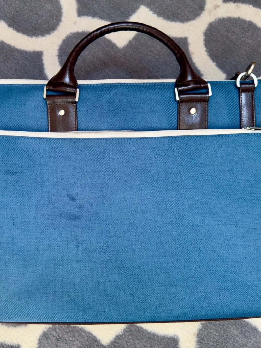 Moshi Urbana Lite Slim Laptop Bag